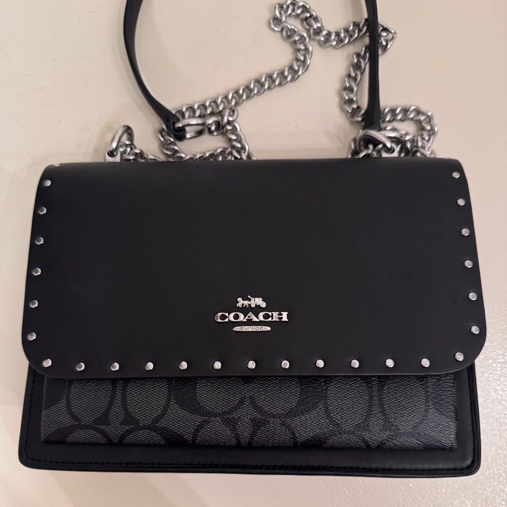 COACH-Klare Crossbody bag in Signature Canvas with Rivets-NWOT